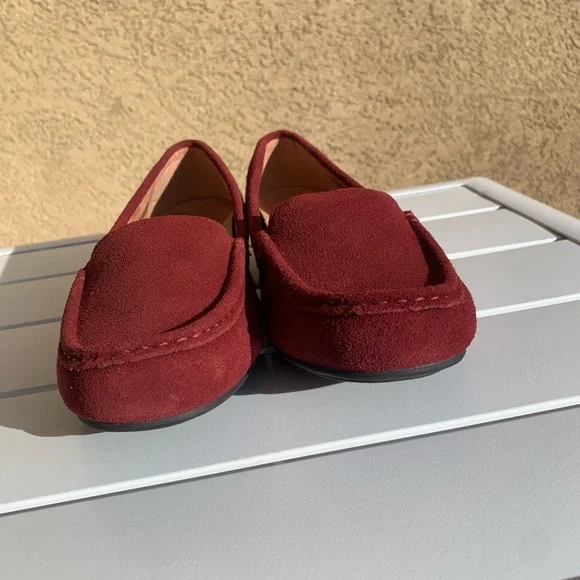 Vionic burgundy suede loafers size 8.5 - Picture 3 of 16
